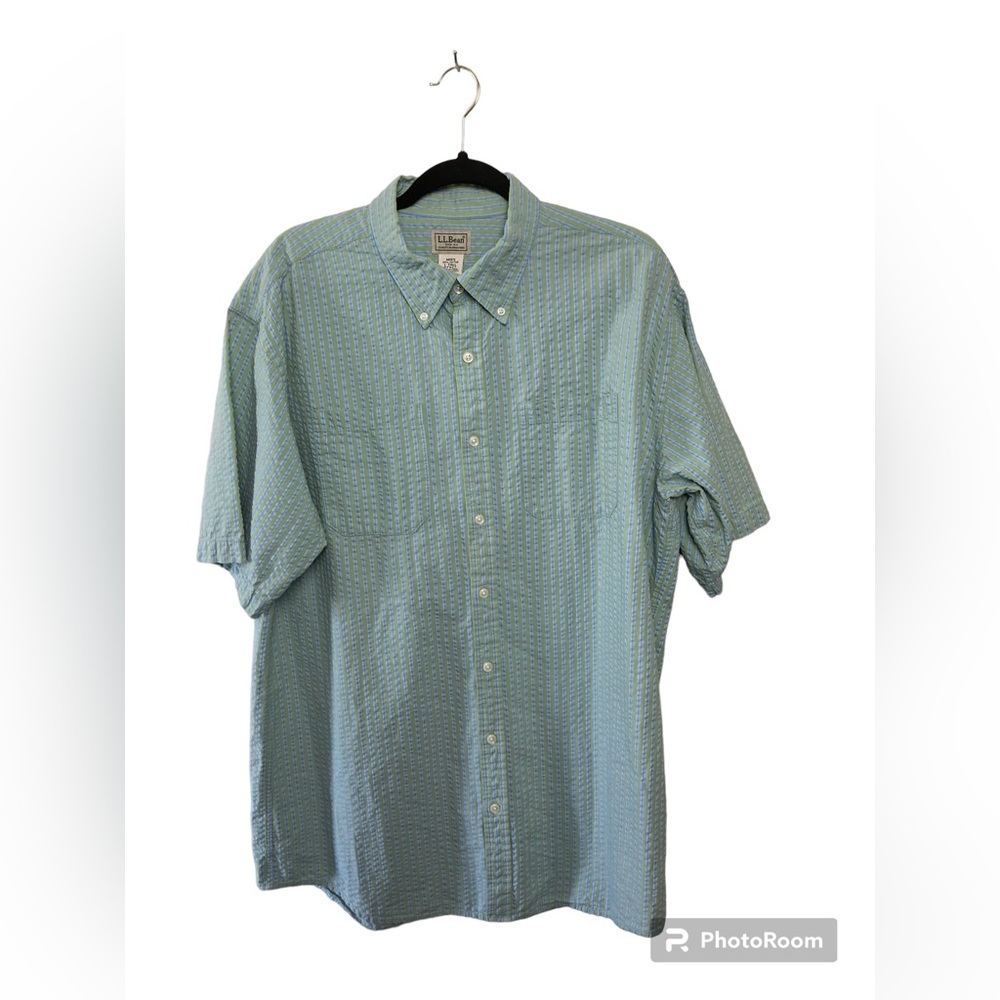 L.L.Bean blue green striped short sleeve button down seersucker shirt.Large Tall